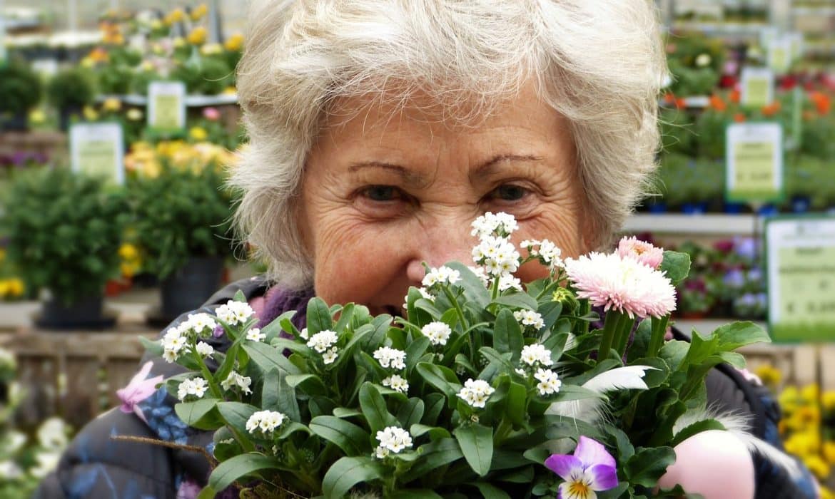Les meilleures raisons d’envoyer des fleurs pour la fête des grands-mères