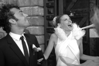 Moment clé d'un mariage capturé en photo