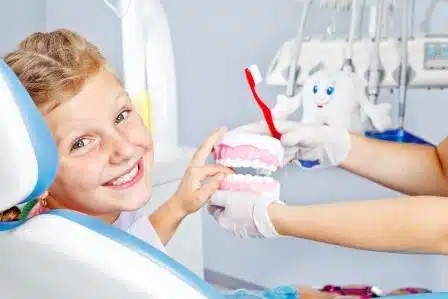 Comment rendre le dentiste plus agréable pour son enfant ?