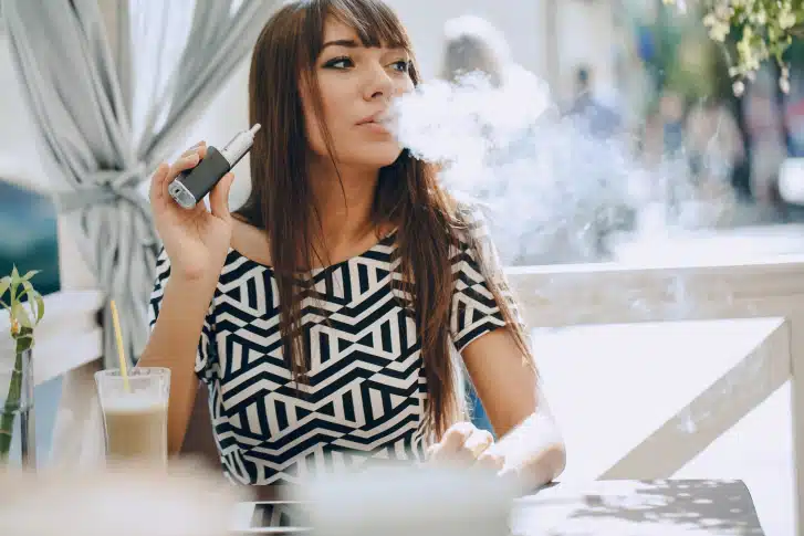 Faut-il s’inquiéter des arômes de l’e-cigarette ?