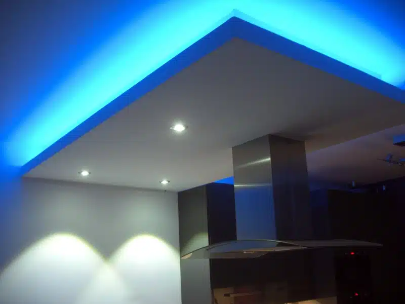 Le ruban LED Commercial: une nouveauté qui illuminera votre enseigne