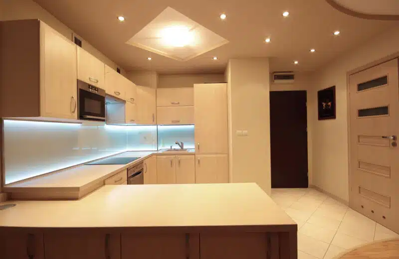 Trois astuces pour bien éclairer sa maison avec les réglettes LED !