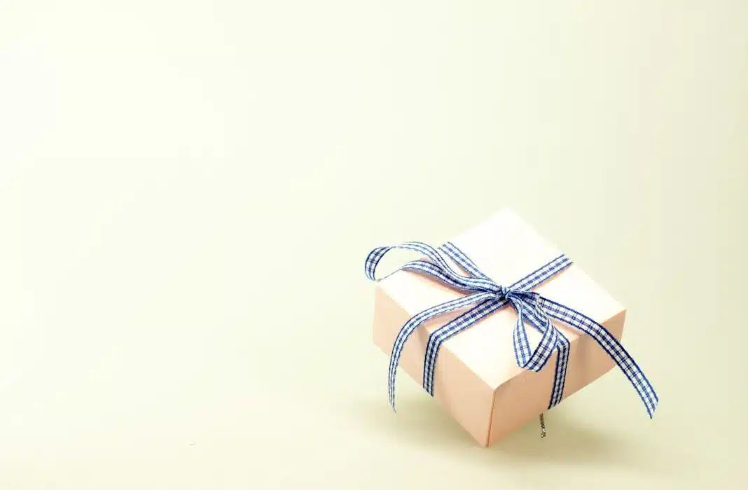 5 idées de cadeaux personnalisés pour surprendre vos proches