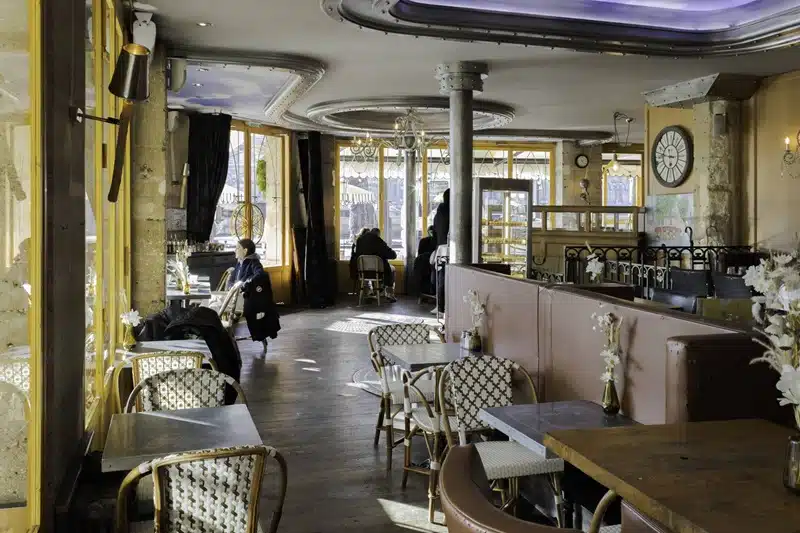 Réserver un bar à Paris : conseils et astuces