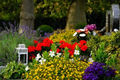 Funérailles écologiques et plaques commémoratives respectueuses de l'environnement