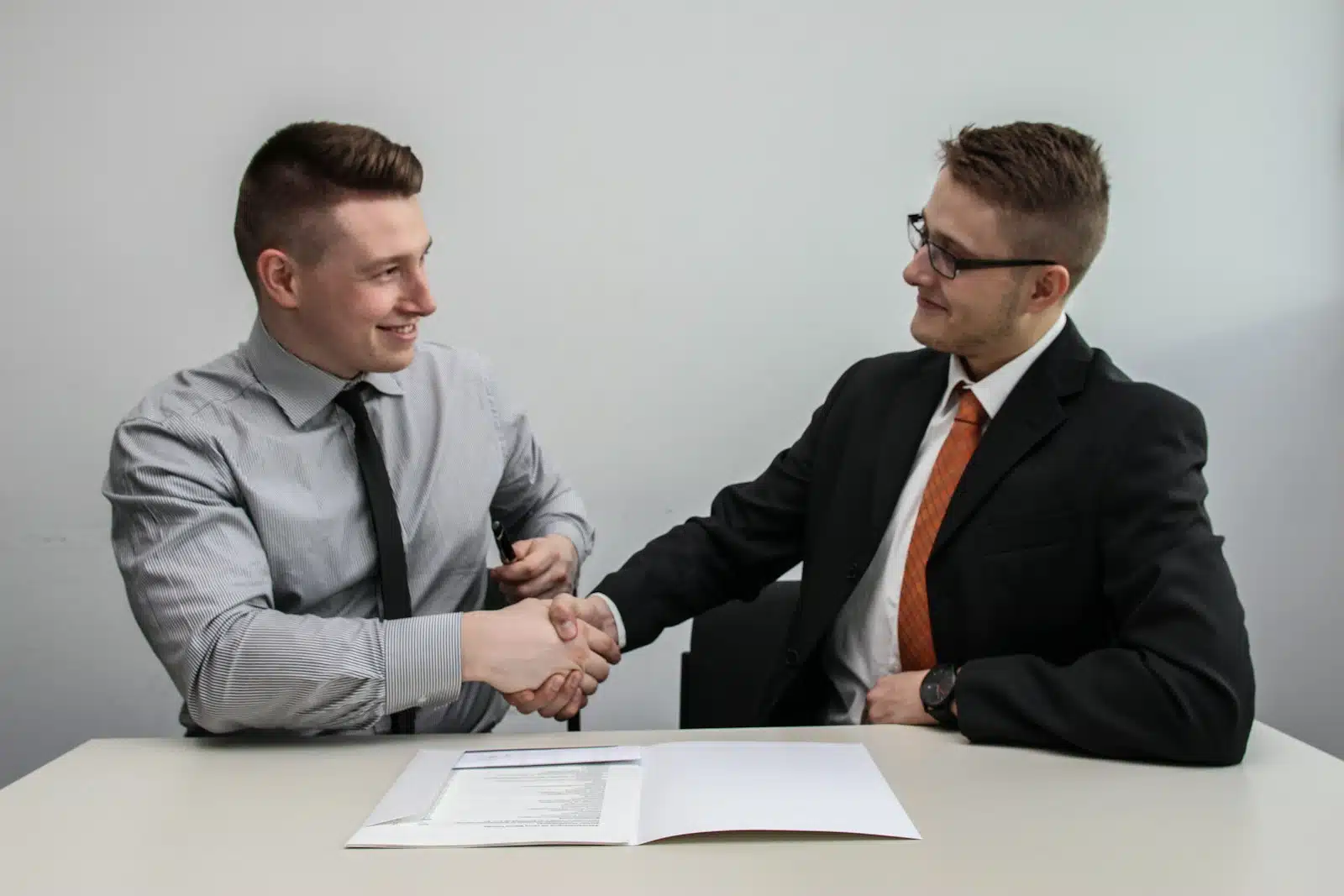 signature d'un contrat assurance vie