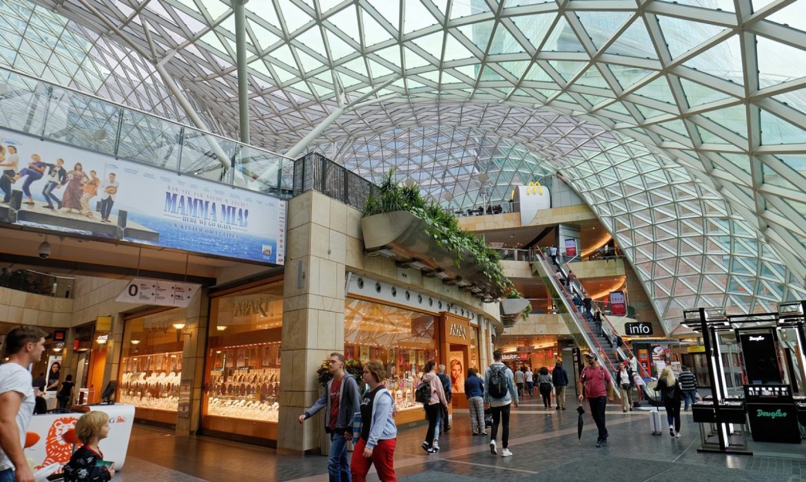 Pourquoi faire ses courses dans un centre commercial