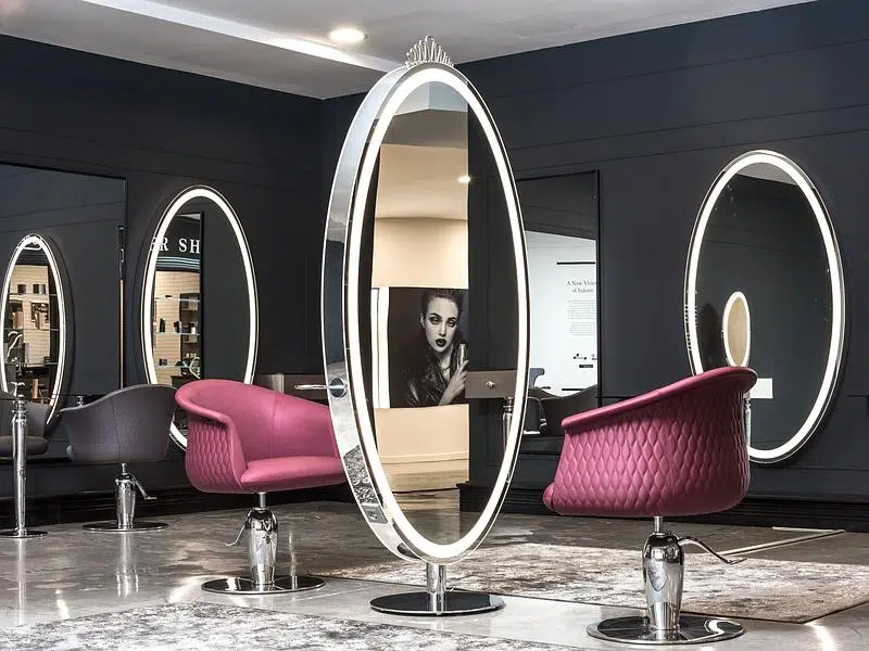 Mobilier de coiffure : des meubles chics pour votre salon de coiffure